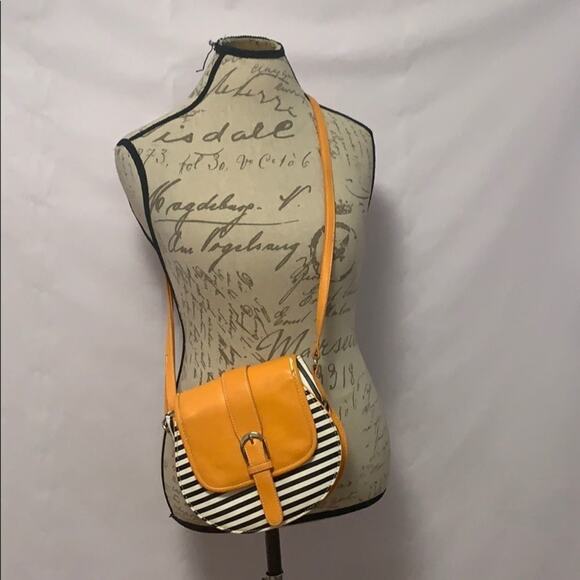 SASSY DUCK CROSSBODY BAG - Picture 1 of 14